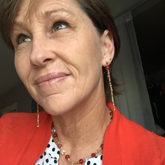 Meet your Posher, Susie - Picture 5 of 7